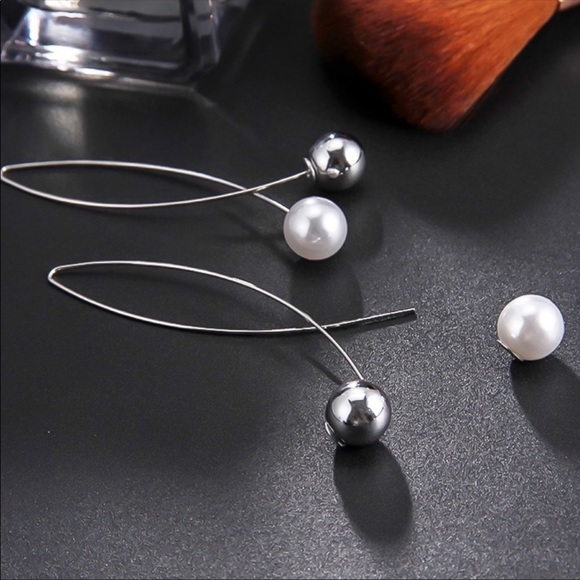 Silver Faux Pearl/Bead Crossover Ear Wire Earrings - Picture 5 of 8